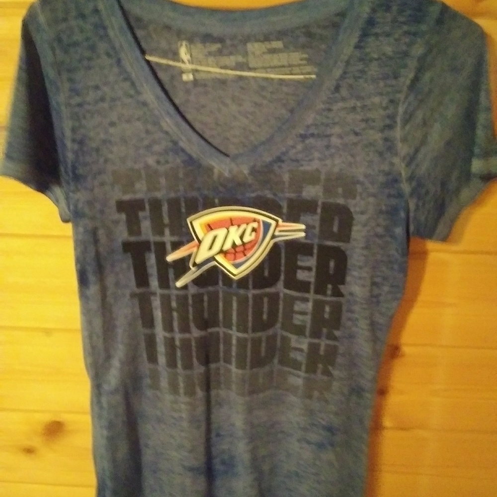 OKC THUNDER burnout t-shirt